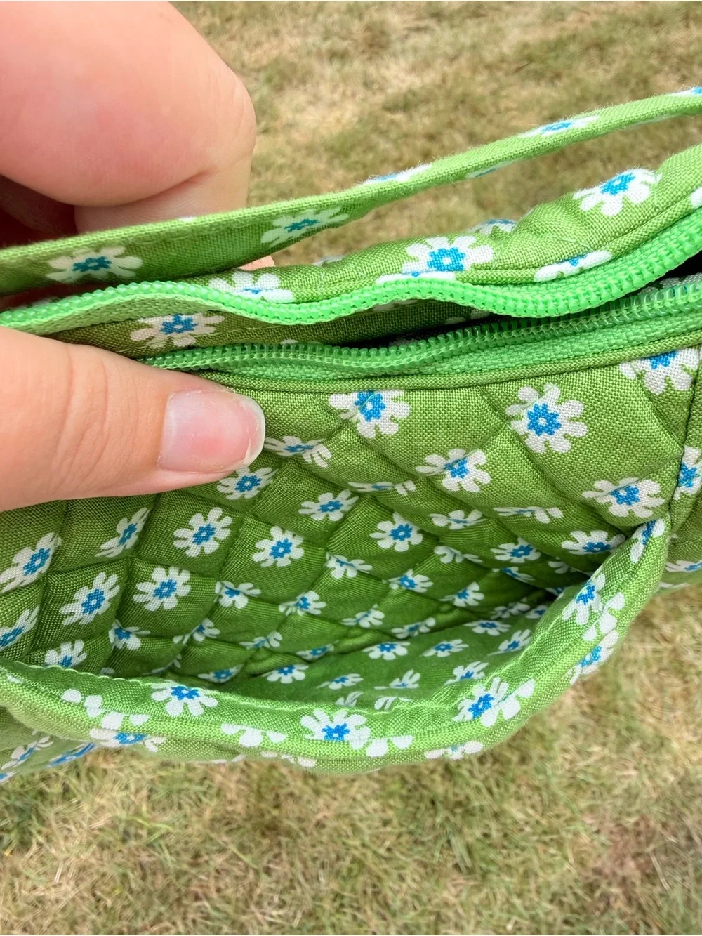 NWOT Rare Vera Bradley Green Apple Molly Bag